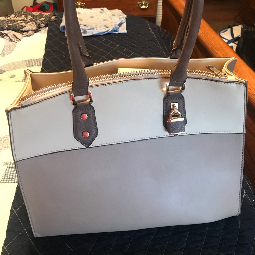 Ladies bag